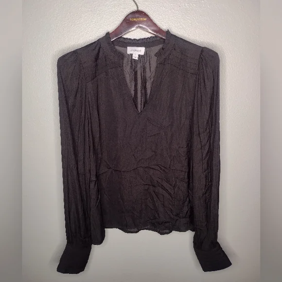 Evereve Women's Tally Satin Blouse Medium Black V-Neck Capsule Ruffles P3 - Picture 2 of 7